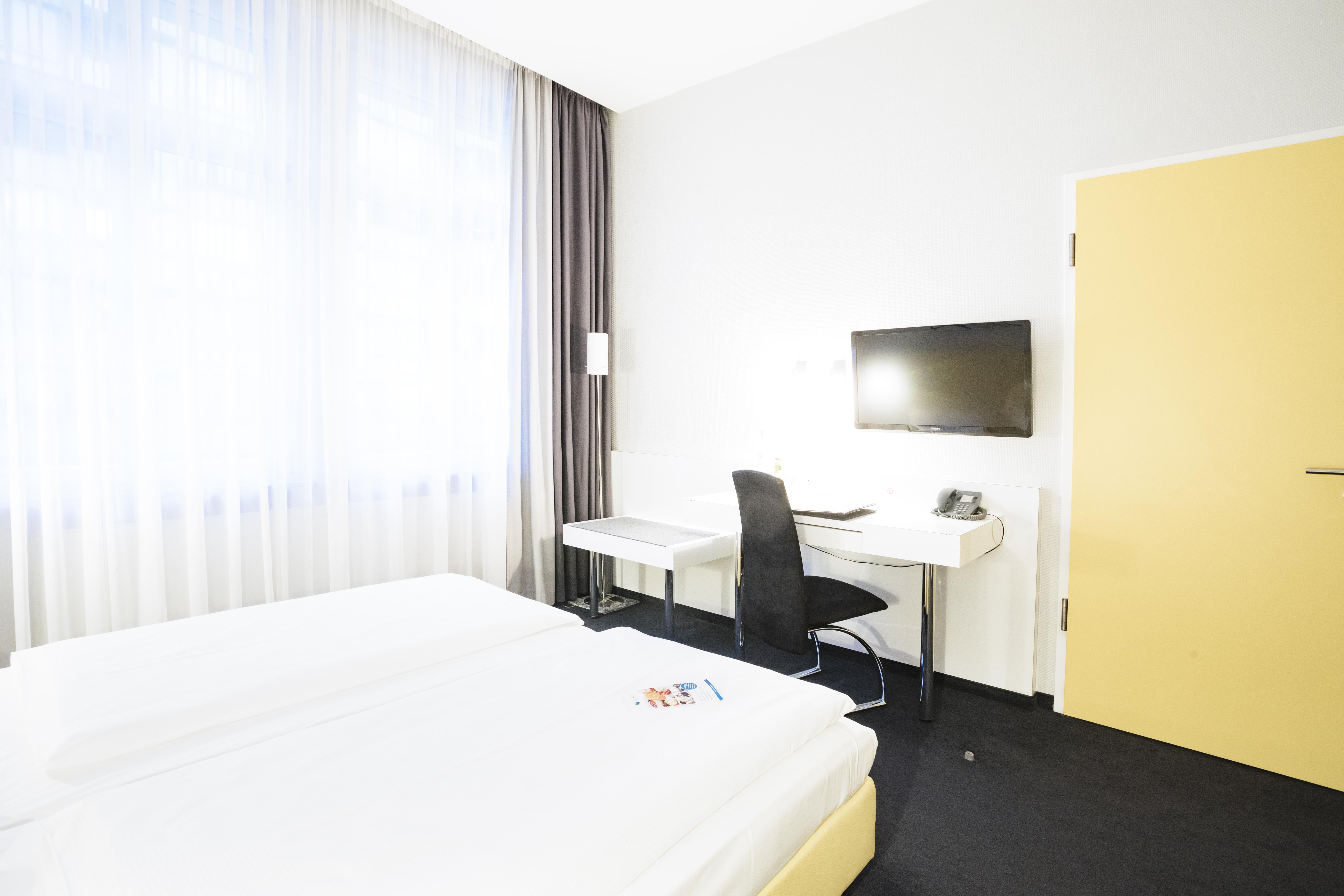 Garner Hotel Berlin - Checkpoint Charlie By Ihg Exterior photo